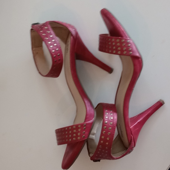 MOSSIMO RED STUDDED SANDALS Sz 8 - Picture 2 of 7
